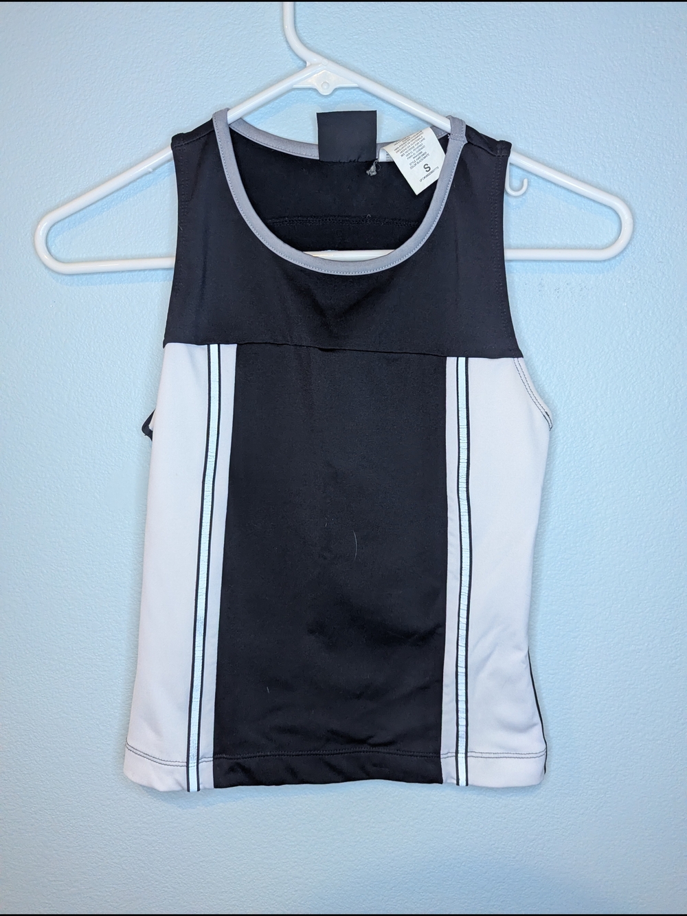Black and White Sleeveless Athletic Tank with Stripe Detail